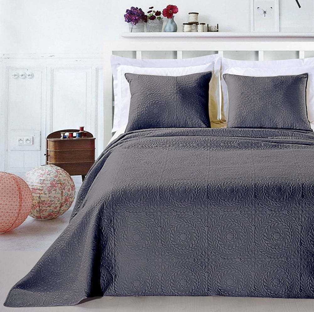 Černý set povlaku na polštář a přehozu z mikrovlákna DecoKing Elodie