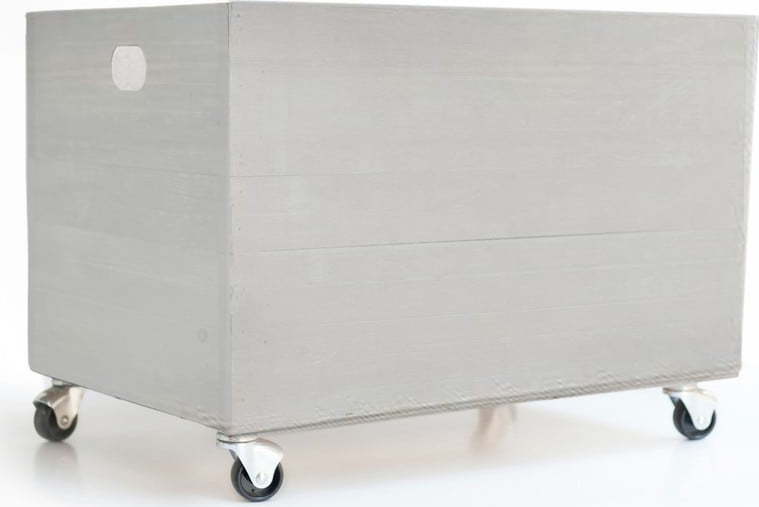 Šedá rustikální dřevěná bedýnka Really Nice Things Wheels Really Nice Things