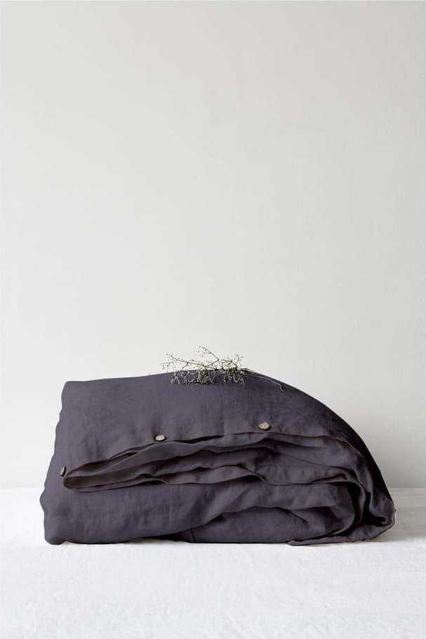 Tmavě šedý lněný povlak na peřinu Linen Tales