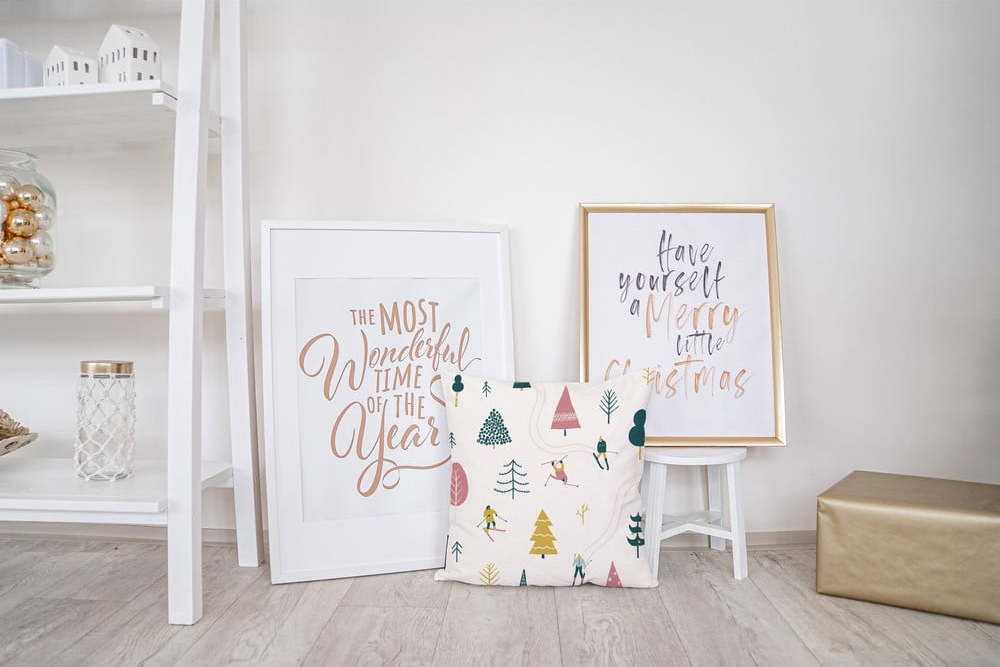 Vánoční dekorativní polštář 50x50 cm Skiing - Butter Kings Butter Kings