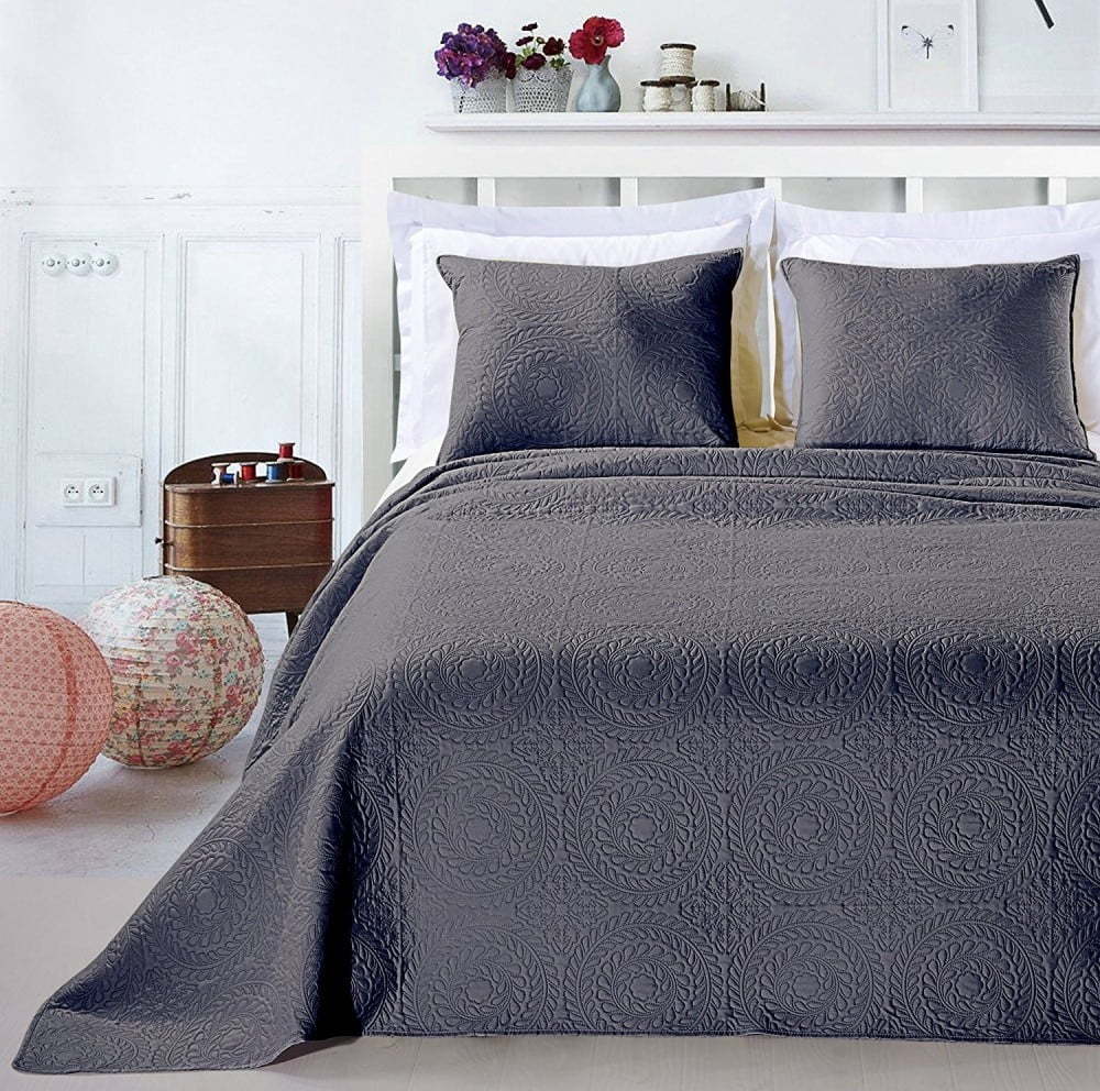 Černý set povlaku na polštář a přehozu z mikrovlákna DecoKing Elodie