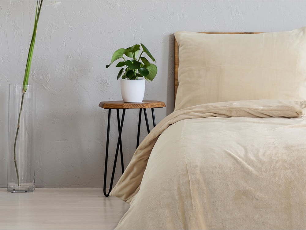 Béžové prodloužené povlečení na jednolůžko z mikroplyše 140x220 cm Uni – B.E.S. B.E.S.