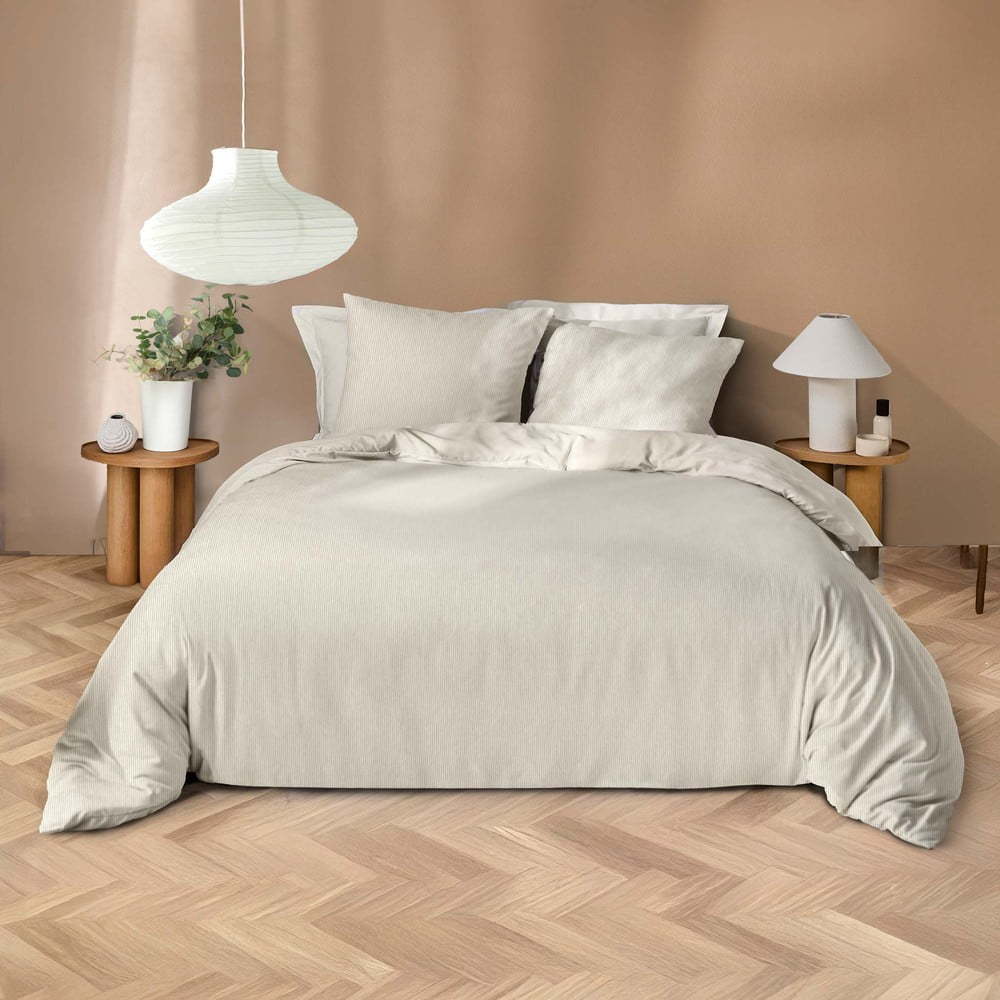 Béžové povlečení na dvoulůžko/prodloužené z mikrovlákna 240x220 cm Azura – douceur d'intérieur Douceur d intérieur