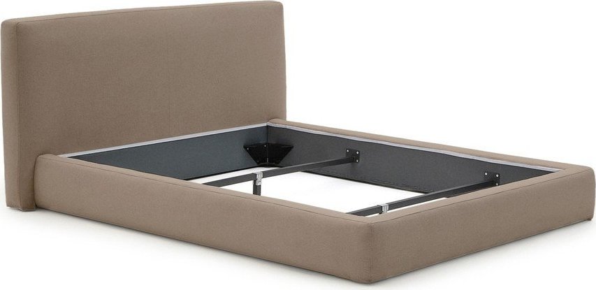Čalouněná dvoulůžková postel bez roštu 180x200 cm v cihlové barvě Blok – Kave Home Kave Home
