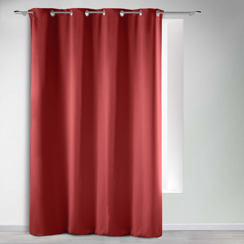 Červený zatemňovací závěs 135x240 cm Occult – douceur d'intérieur Douceur d intérieur