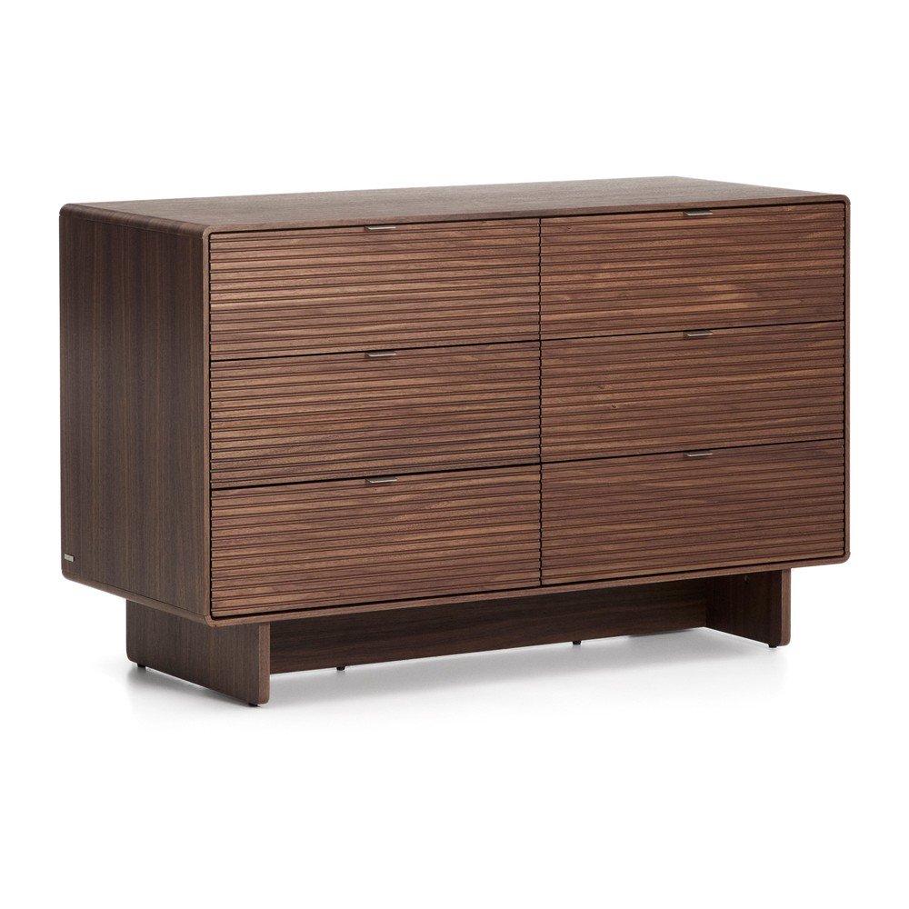 Komoda v dekoru ořechu v tmavě přírodní barvě 120x75x50 cm Norlen – Kave Home Kave Home