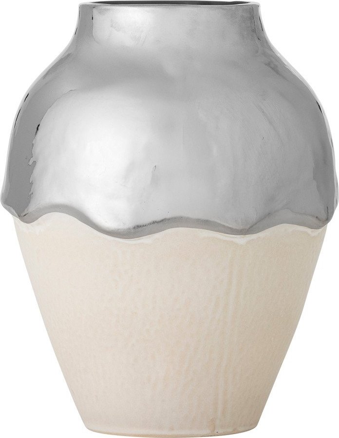 Krémová/ve stříbrné barvě váza z kameniny (výška 26 cm) Silvio – Bloomingville Bloomingville