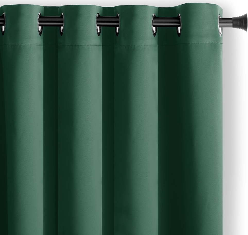 Tmavě zelený dimout závěs 140x175 cm Kierra – Restilo Restilo