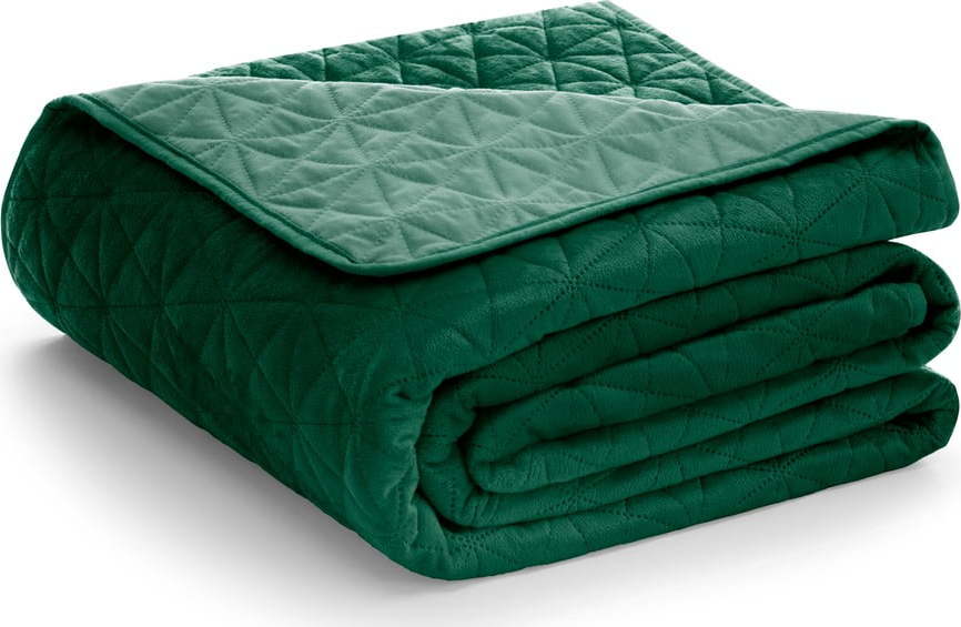 Zelený sametový prošívaný přehoz 220x240 cm Laila – AmeliaHome Restilo