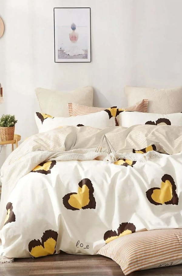 Žluté prodloužené povlečení na dvoulůžko z bavlny Renforcé s prostěradlem/4dílné 200x220 cm Double Heart – Mila Home Mila Home